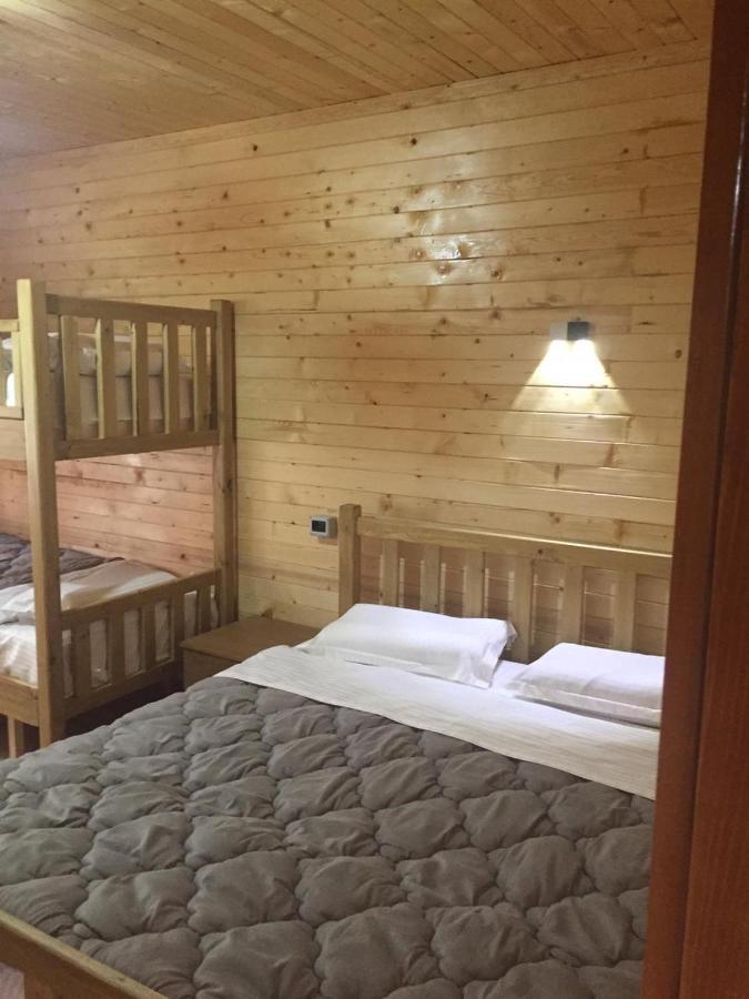 Guesthouse Demushi Valbone Bagian luar foto