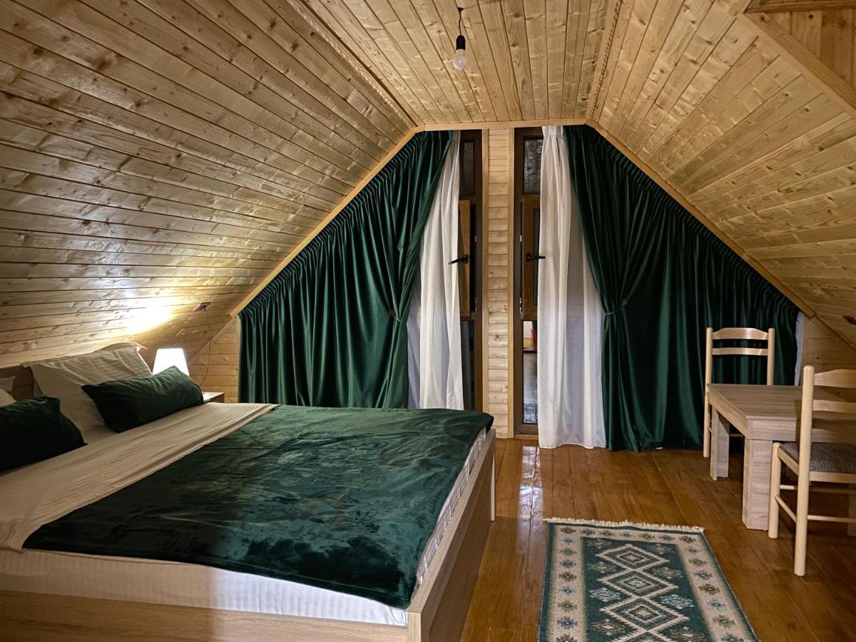 Guesthouse Demushi Valbone Bagian luar foto