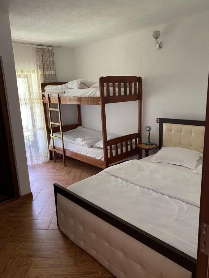 Guesthouse Demushi Valbone Bagian luar foto