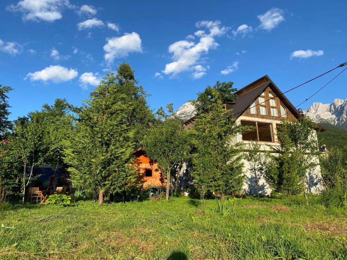 Guesthouse Demushi Valbone Bagian luar foto